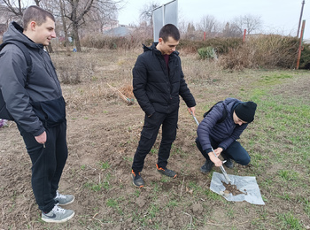 Лабораторно-практичне заняття „ Визначення вологості ґрунту та запасів води в ньому ”