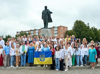 Кафедра загального землеробства під синьо-жовтим стягом єдності та свободи