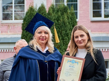 Кафедра загального землеробства вітає Анну ЛОЗІНСЬКУ з почесною відзнакою